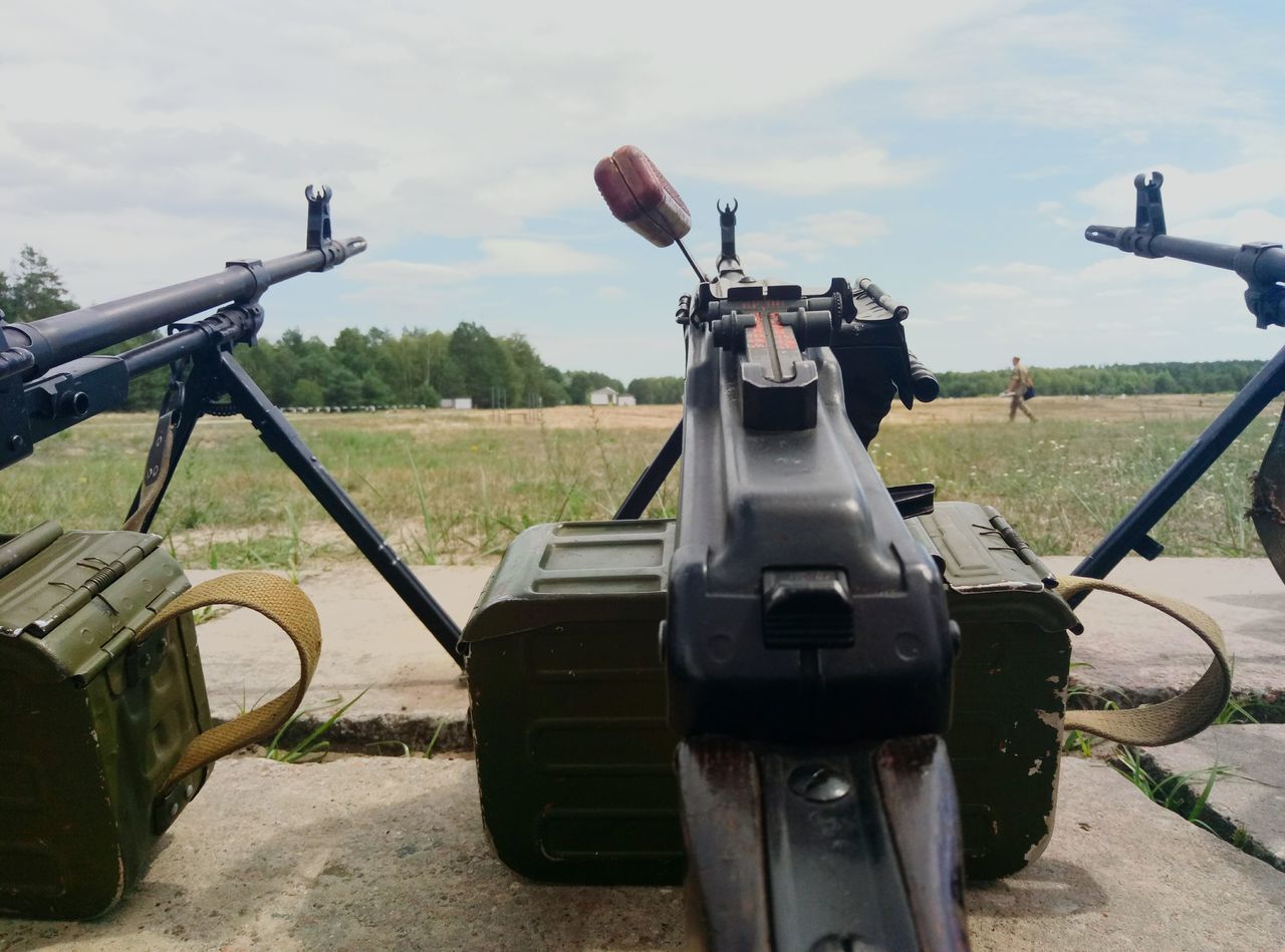 weapon, military, field, war, gun, day, outdoors, cannon, no people, army, landscape, sky, close-up