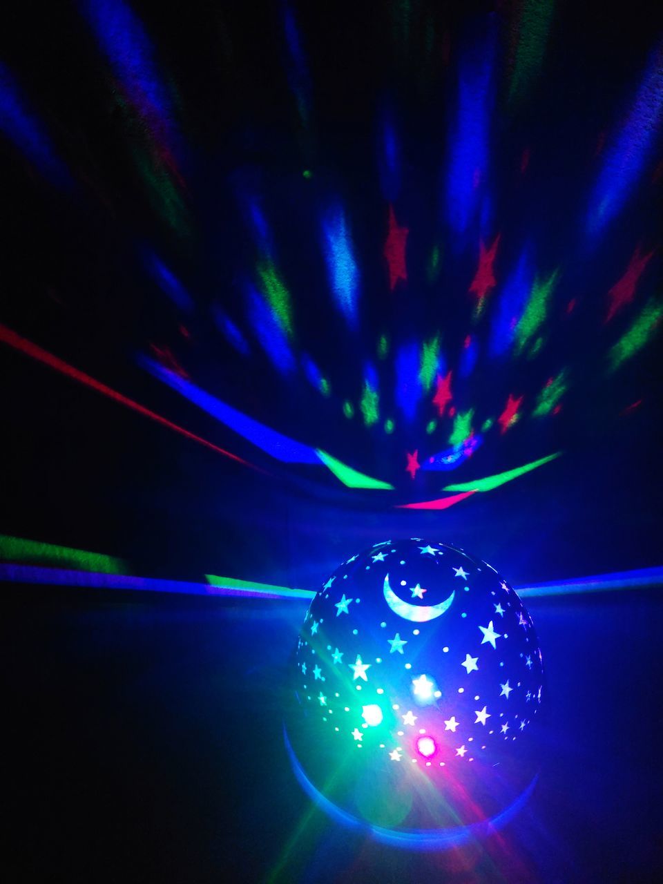 light, illuminated, sphere, blue, lighting equipment, light - natural phenomenon, multi colored, circle, indoors, disco ball, glowing, technology, nightclub, nightlife, no people, night, arts culture and entertainment, light beam, disco, shiny, disco lights