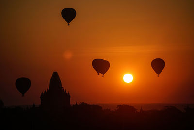 Sunrise at bagan