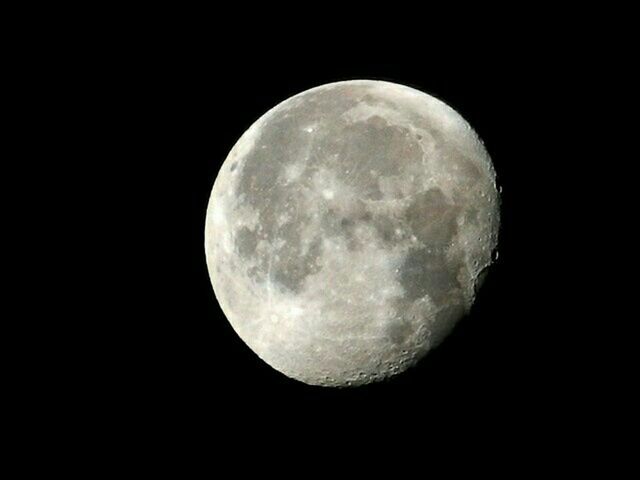 moon, astronomy, planetary moon, full moon, moon surface, night, sphere, discovery, space exploration, circle, beauty in nature, low angle view, tranquil scene, nature, scenics, exploration, tranquility, copy space, dark, majestic