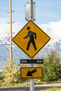 Information sign on road