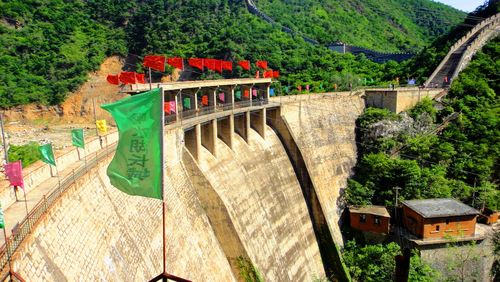 Flags on dam at great wall of china