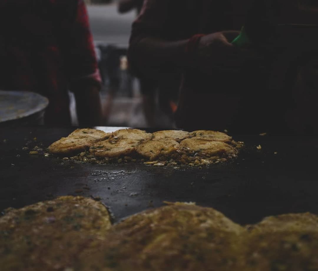 CLOSE-UP OF PREPARING FOOD