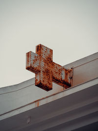 Rust corroded pharmacy sign
