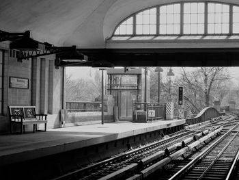 Subway station platform in hamburg