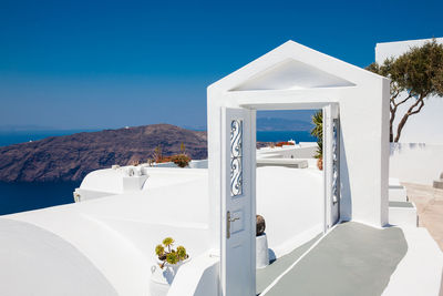 The beautiful architecture of the cities in santorini island