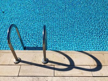 Blue water in a swimming pool