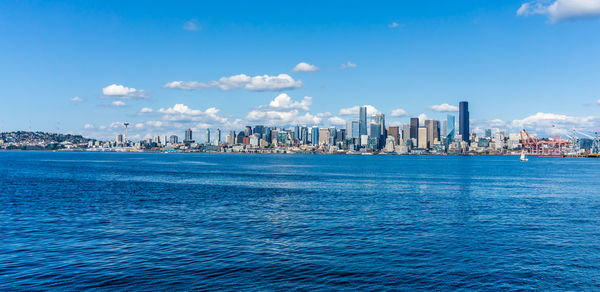 A view of the seattle skyline in the pacific northwest.