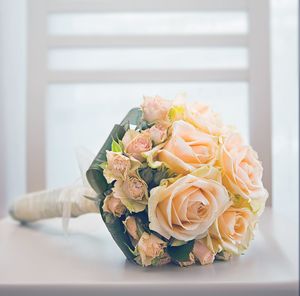 Close-up of rose bouquet on table