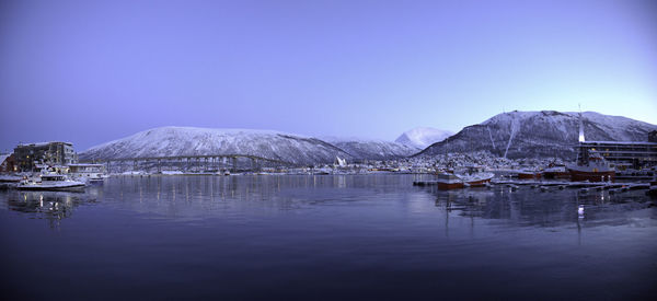 Tromso ishavskatedralen winter