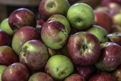 Full frame shot of apples