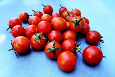 Close-up of tomatoes on plant