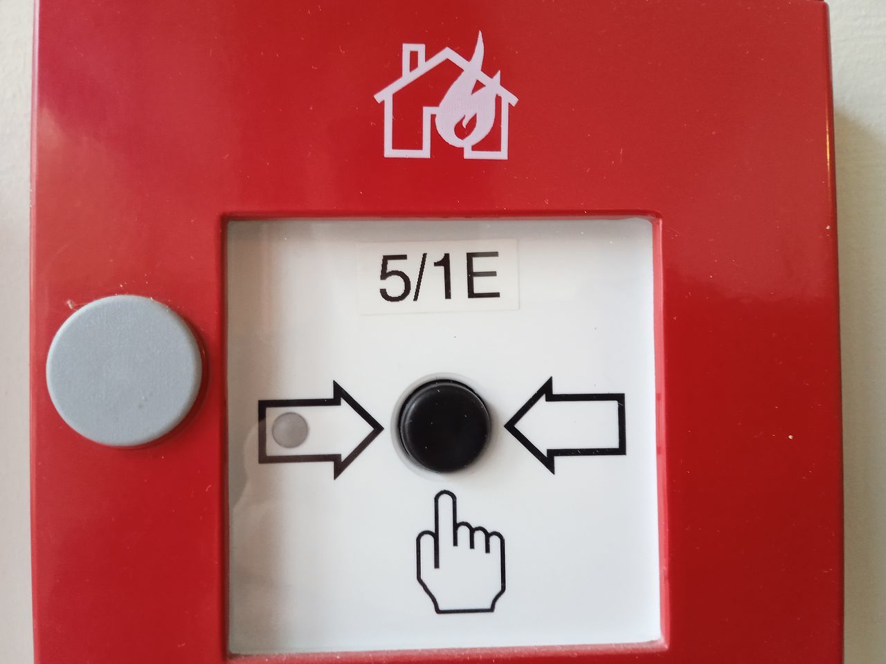 communication, sign, red, text, western script, no people, close-up, protection, fire alarm, accidents and disasters, number, security, technology, warning sign, door, control, entrance, guidance