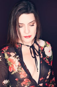 Young woman with flowers