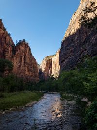 Canyon view in zion with water reflection