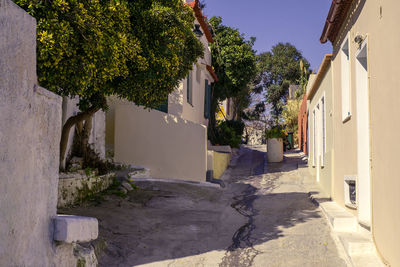 Athens, greece - febr18, 2020. narrow streets of plaka, a traditional neighborhood in athens, greece