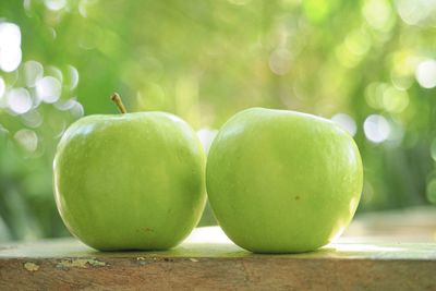 Close-up of apples on table