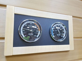 Thermometer and gigrometer for sauna 