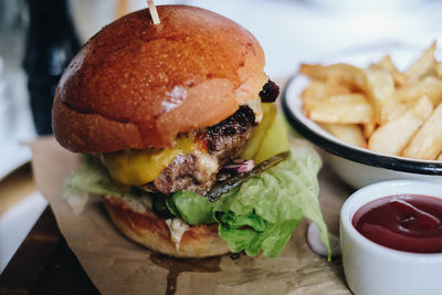 Close-up of burger in plate on table