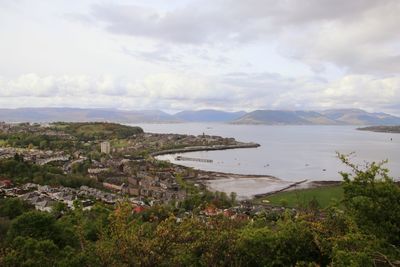 Scenic view of bay against sky