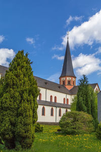 Basilica of steinfeld abbey was built between 1142 and 1150 by the premonstratensians, germany