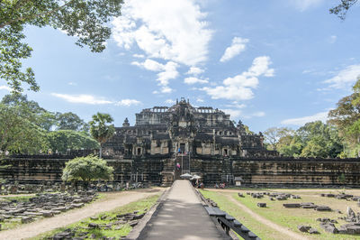 Panoramic view of temple against sky