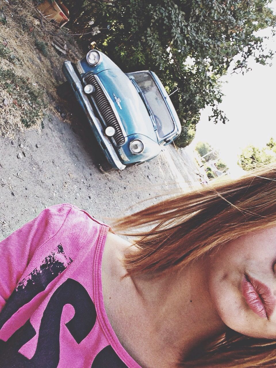 lifestyles, headshot, leisure activity, young adult, close-up, sunglasses, person, part of, focus on foreground, day, cropped, human face, looking at camera, young women, front view, car, portrait