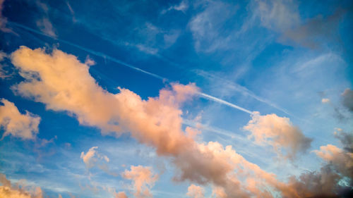 Low angle view of cloudy sky