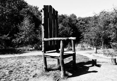 Empty bench in park