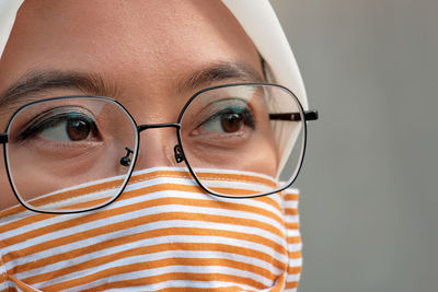 Close-up portrait of young woman