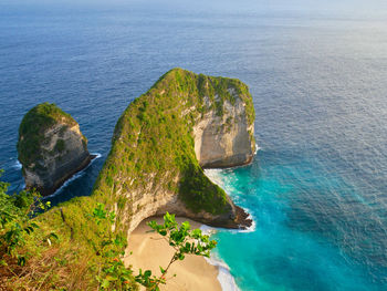 Kelingking beach nusa penida bali indonesia