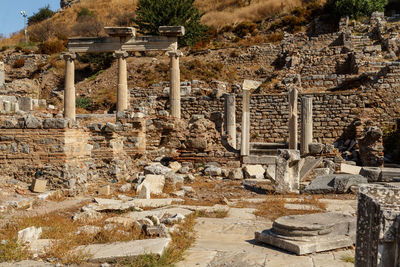  temple ruins in ephesus