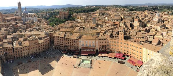 Townscape seen from piazza del campo