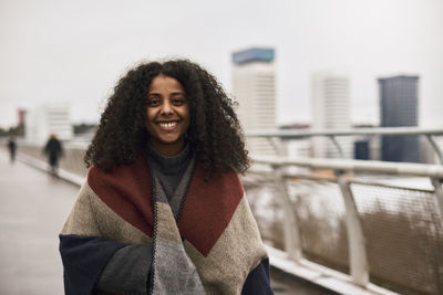 Smiling woman looking at camera