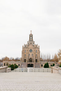 Tashkent, uzbekistan. november 2021. roman catholic church of the sacred heart of jesus