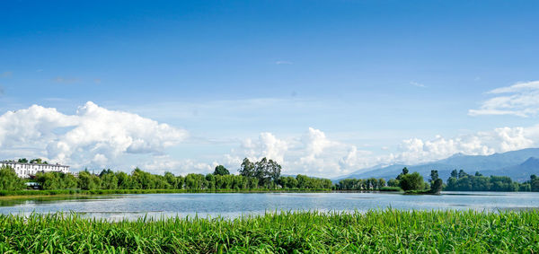 Panoramic view of lake against sky