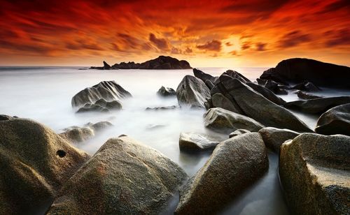 View of penunjuk beach at sunrise