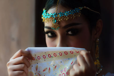 Close-up portrait of woman eyes