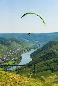 Paraglider am calmont