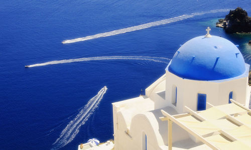 The white church in the town of oia on the island of santorini in greece