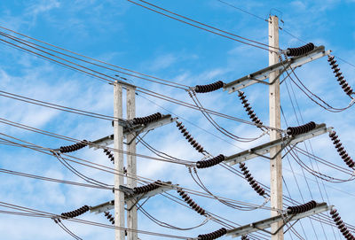 Three-phase electric power for transfer power by electrical grids. electric power.