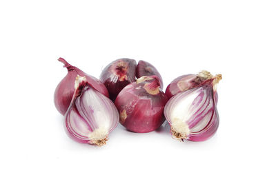 Close-up of garlic against white background