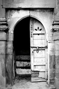 Entrance to door