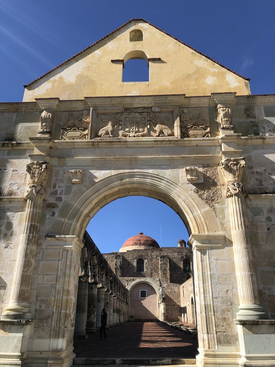 LOW ANGLE VIEW OF HISTORICAL BUILDING