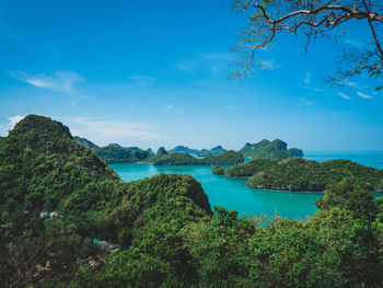 High angle view of stunning islands with emerald sea water. mu koh ang thong, near samui, thailand.