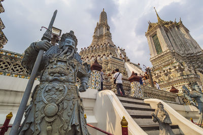 Wat arun in bangkok, thailand.