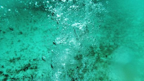 Underwater bubbles