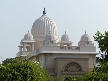 View of temple building against clear sky