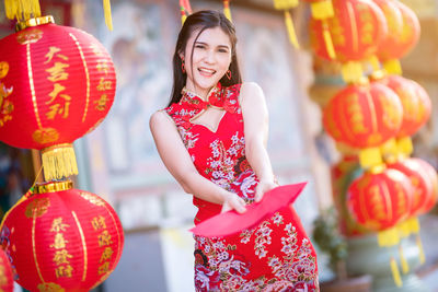 Portrait of a smiling young woman