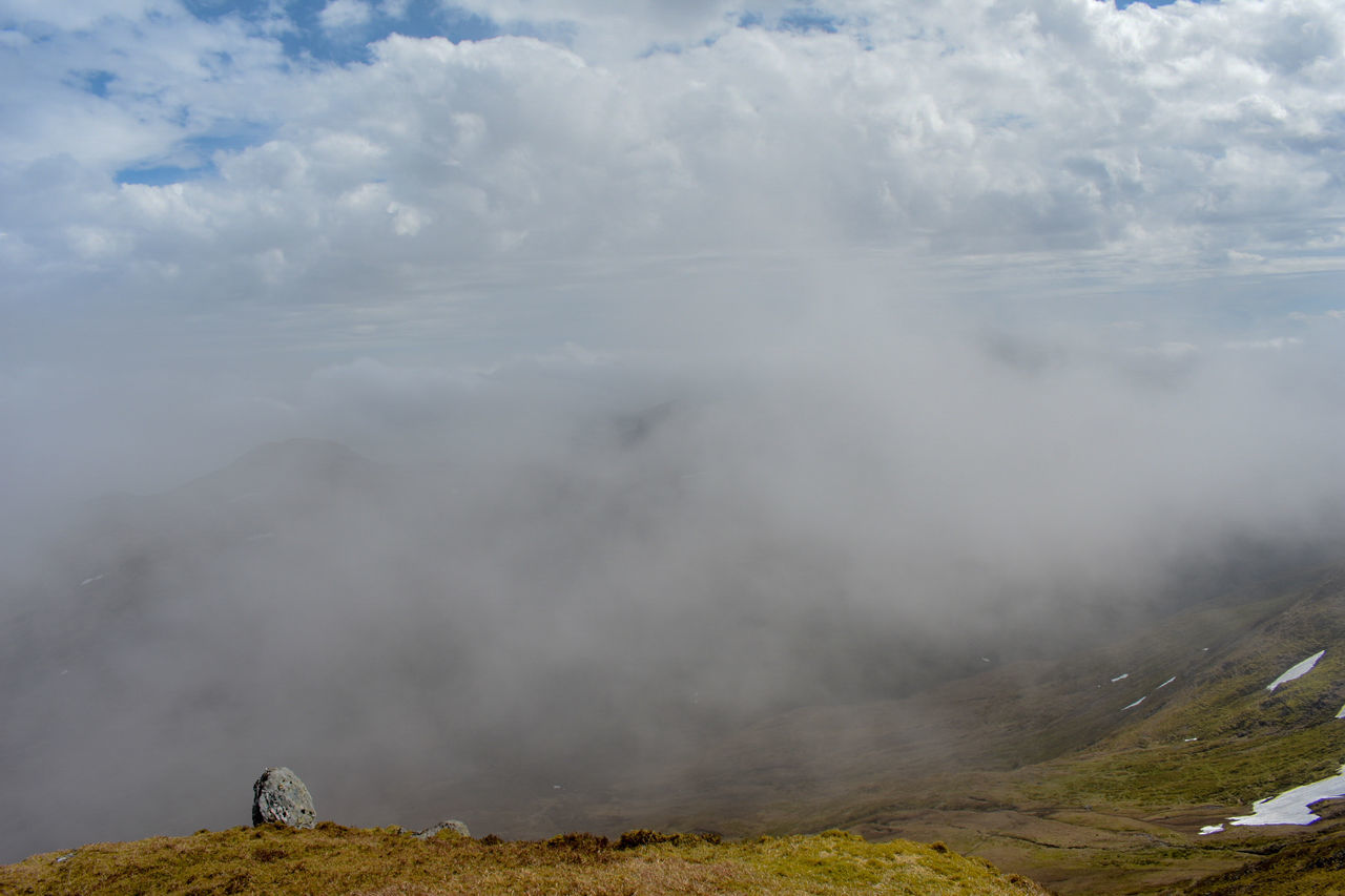 cloud - sky, beauty in nature, sky, scenics - nature, tranquil scene, tranquility, nature, non-urban scene, mountain, day, environment, landscape, no people, land, outdoors, fog, idyllic, water